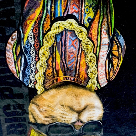 Graphic Tee - Picture 2 of 3